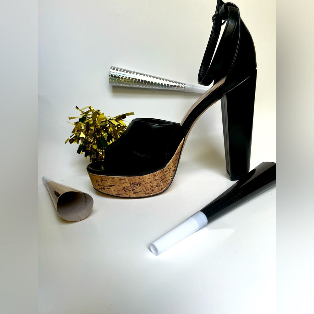 Size 10 M Women’s N by Nicole Miller Pump Heels Samantha Black Faux Leather New